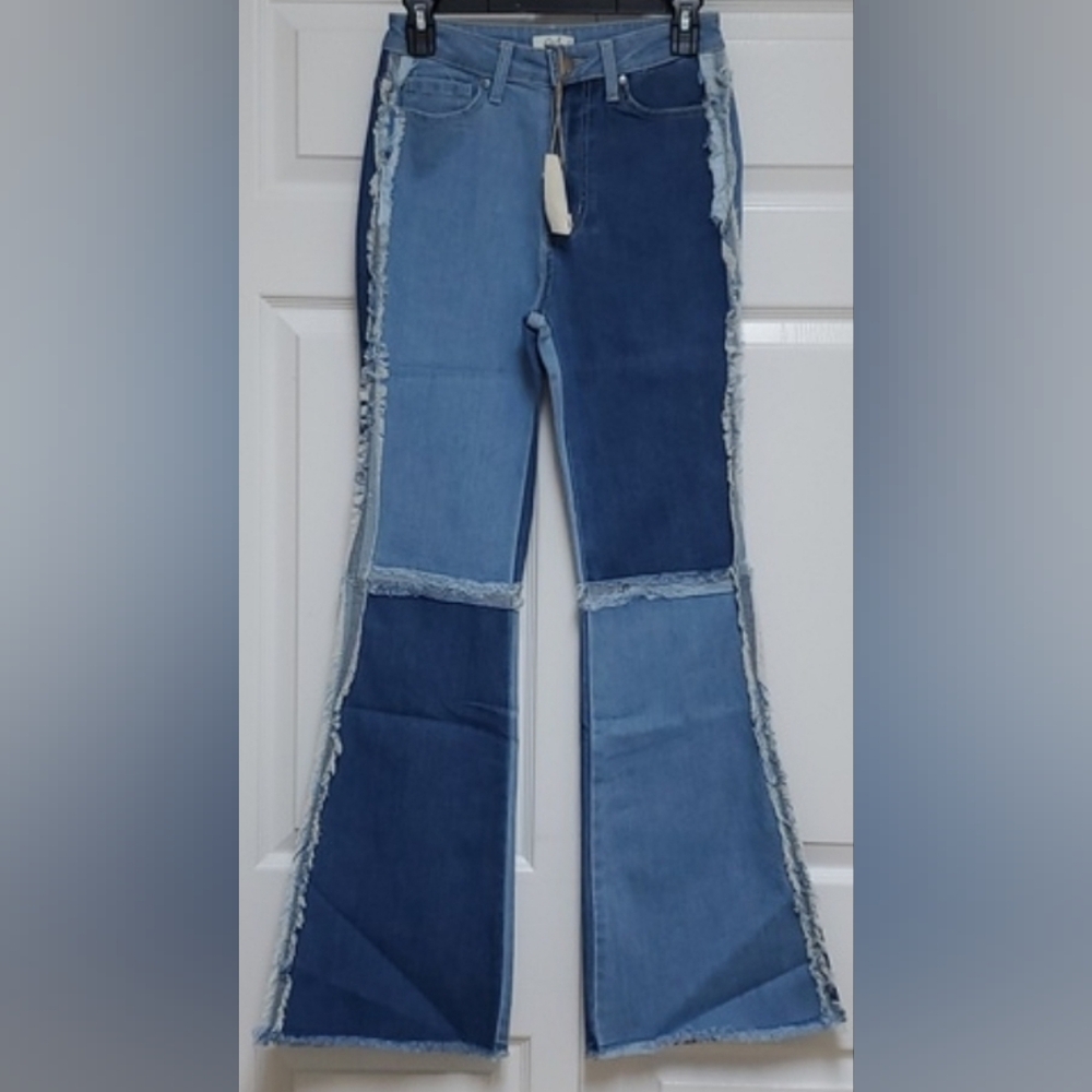 Easel Colorblock Frayed Jeans